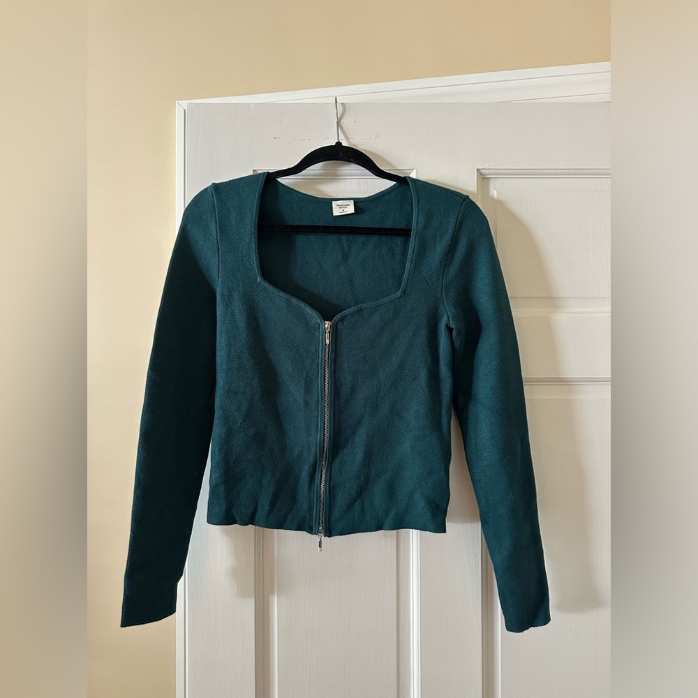 Green/Blue Abercrombie & Fitch Silver Zipper Knit Top